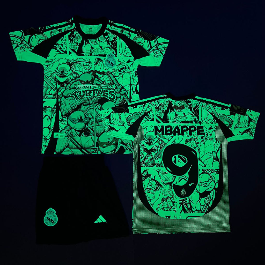 Detská fluorescenčná súprava Real Madrid, Mbappe. Neónová edícia Ninja Turtles 2025